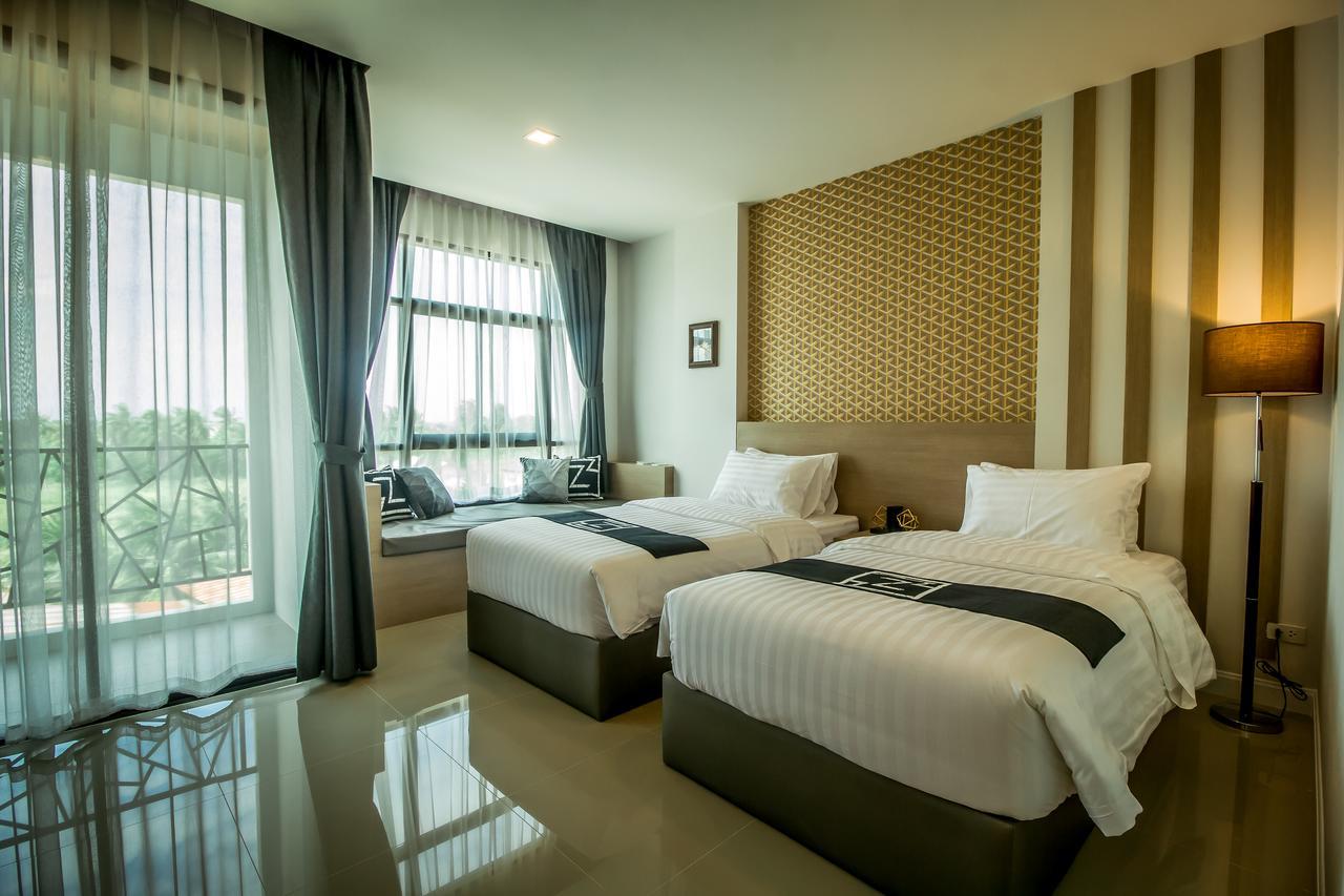 Triple Z Hotel HHQ Zewnętrze zdjęcie