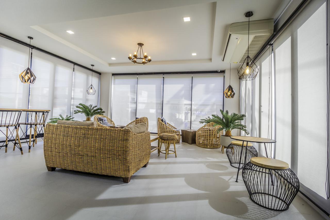 Triple Z Hotel HHQ Zewnętrze zdjęcie