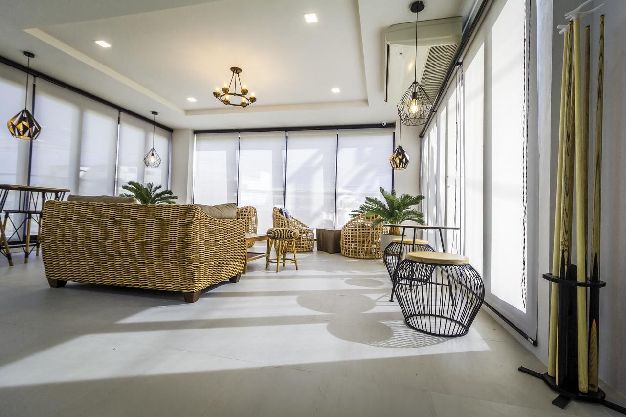 Triple Z Hotel HHQ Zewnętrze zdjęcie