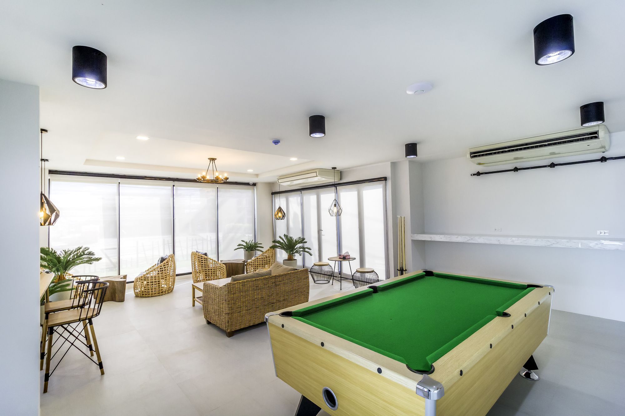 Triple Z Hotel HHQ Zewnętrze zdjęcie