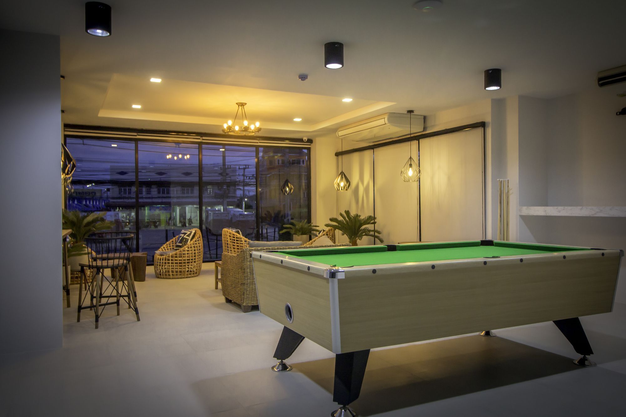 Triple Z Hotel HHQ Zewnętrze zdjęcie